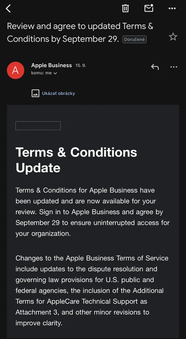 Pravý e-mail od Apple Business o aktualizácii podmienok, zobrazený v Gmaile