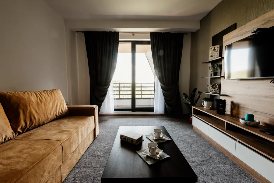 IT for rentals and apartments: guest wifi, smart locks, cameras and TV