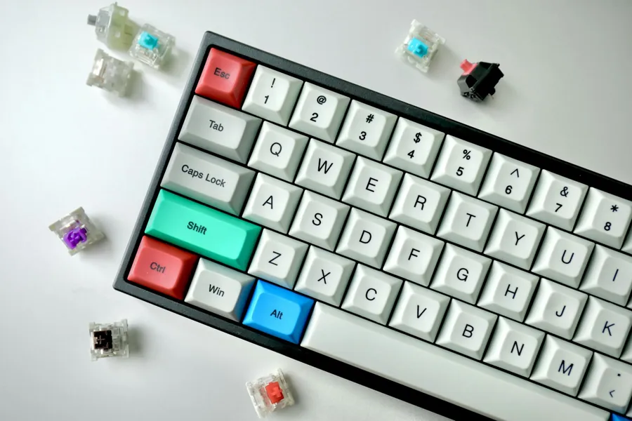 How to choose a keyboard and mouse: comfort you feel all day