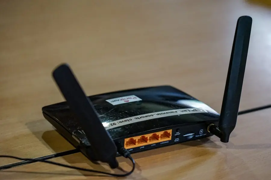Who is connected to my WiFi? How to find out and secure the network