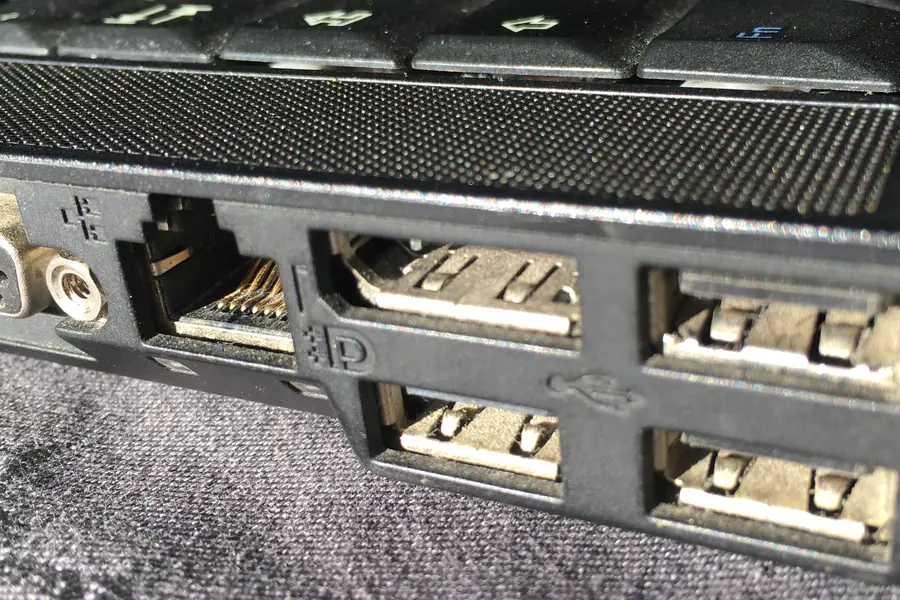 Changing and cloning a MAC address in routers: how and why