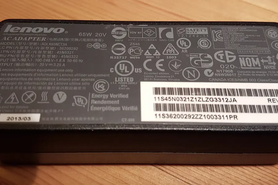How to choose a replacement laptop charger