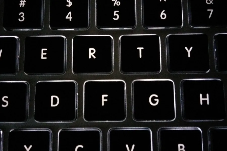Plynulé hranie: čo ovplyvňuje FPS, Hz monitora a ping