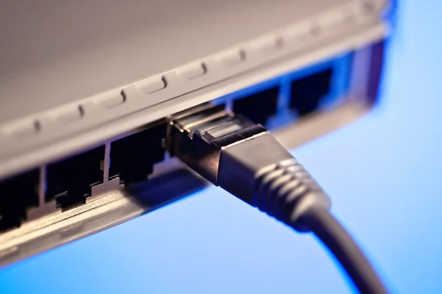 PoE: jeden kábel pre kameru aj wifi bod