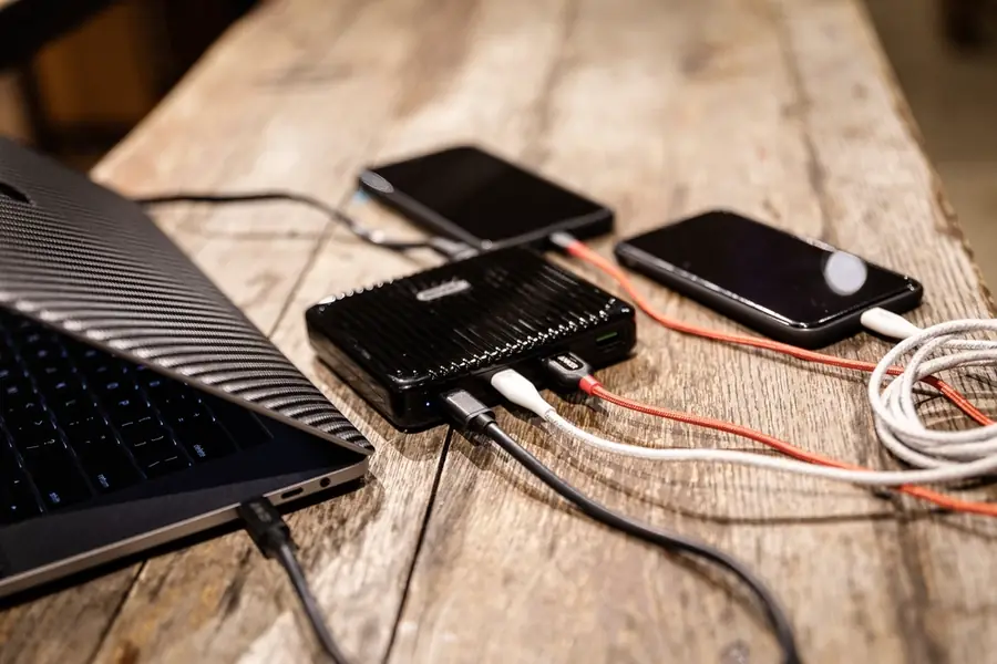 How to choose a power bank: capacity, power and safety