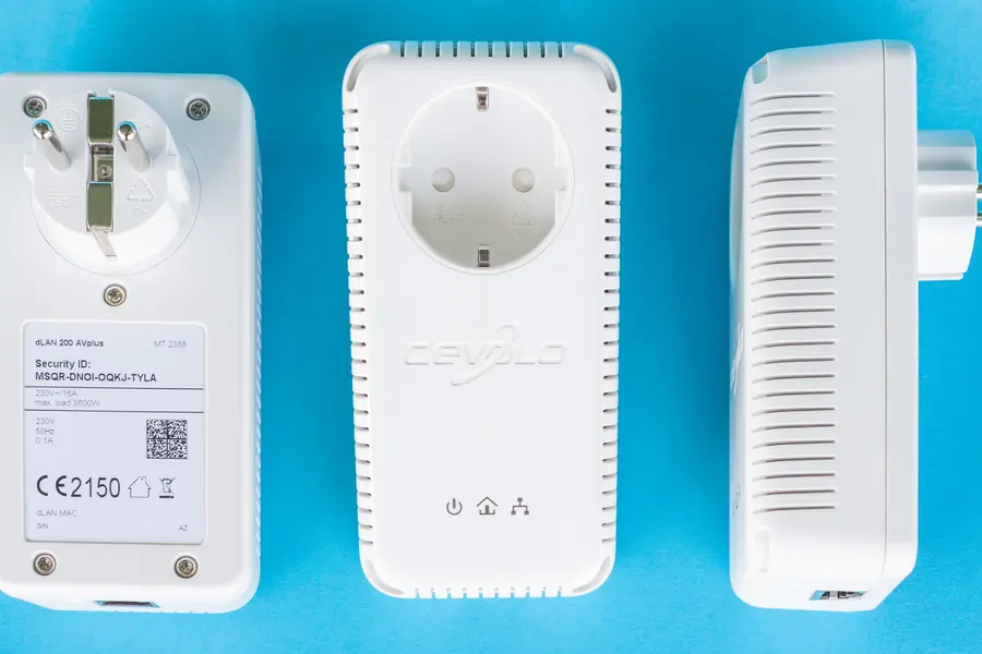 Powerline (PLC) adapters: internet over the electrical wiring