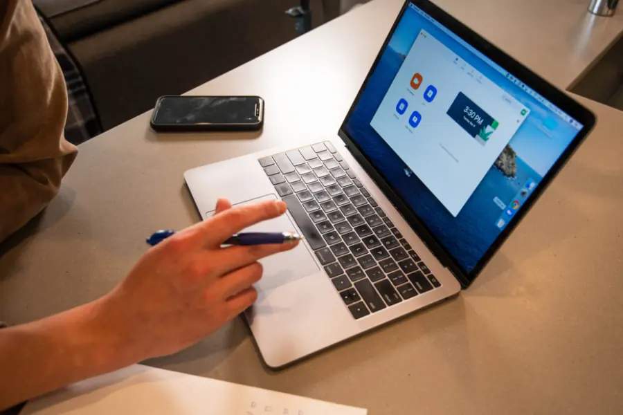 Remote access: RDP, VNC, TeamViewer, AnyDesk and RustDesk