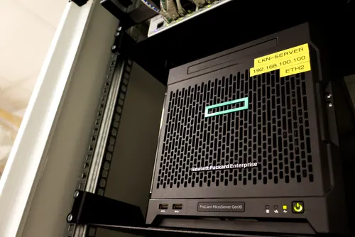 Správa servera HP MicroServer