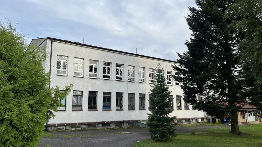 Ján Lajčiak Primary and Nursery School in Pribylina - Refurbishment of school equipment (laptops / computers)